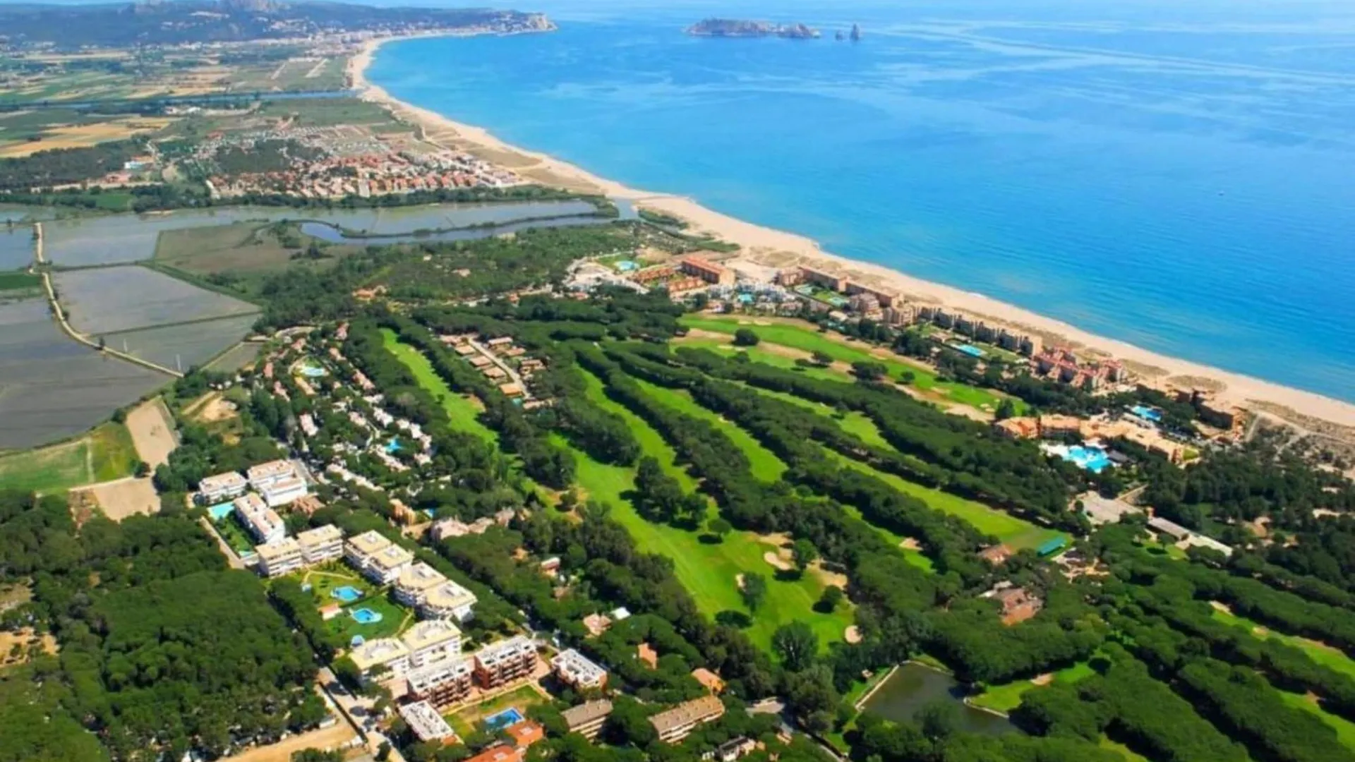 Green Club 3D Superior Pals 0*,  Spain